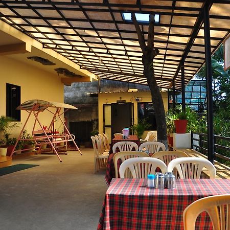 Hotel Oasis Маунт-Абу Экстерьер фото